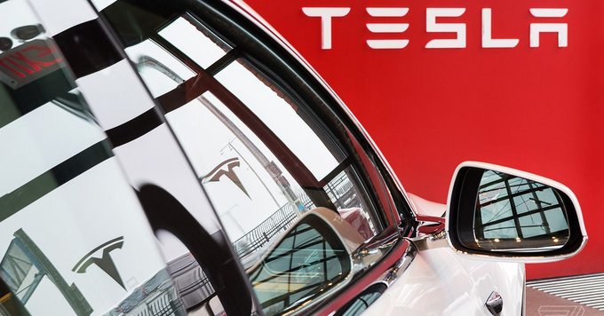 @FlashTweet 10:40 PM – 21 Oct 2018